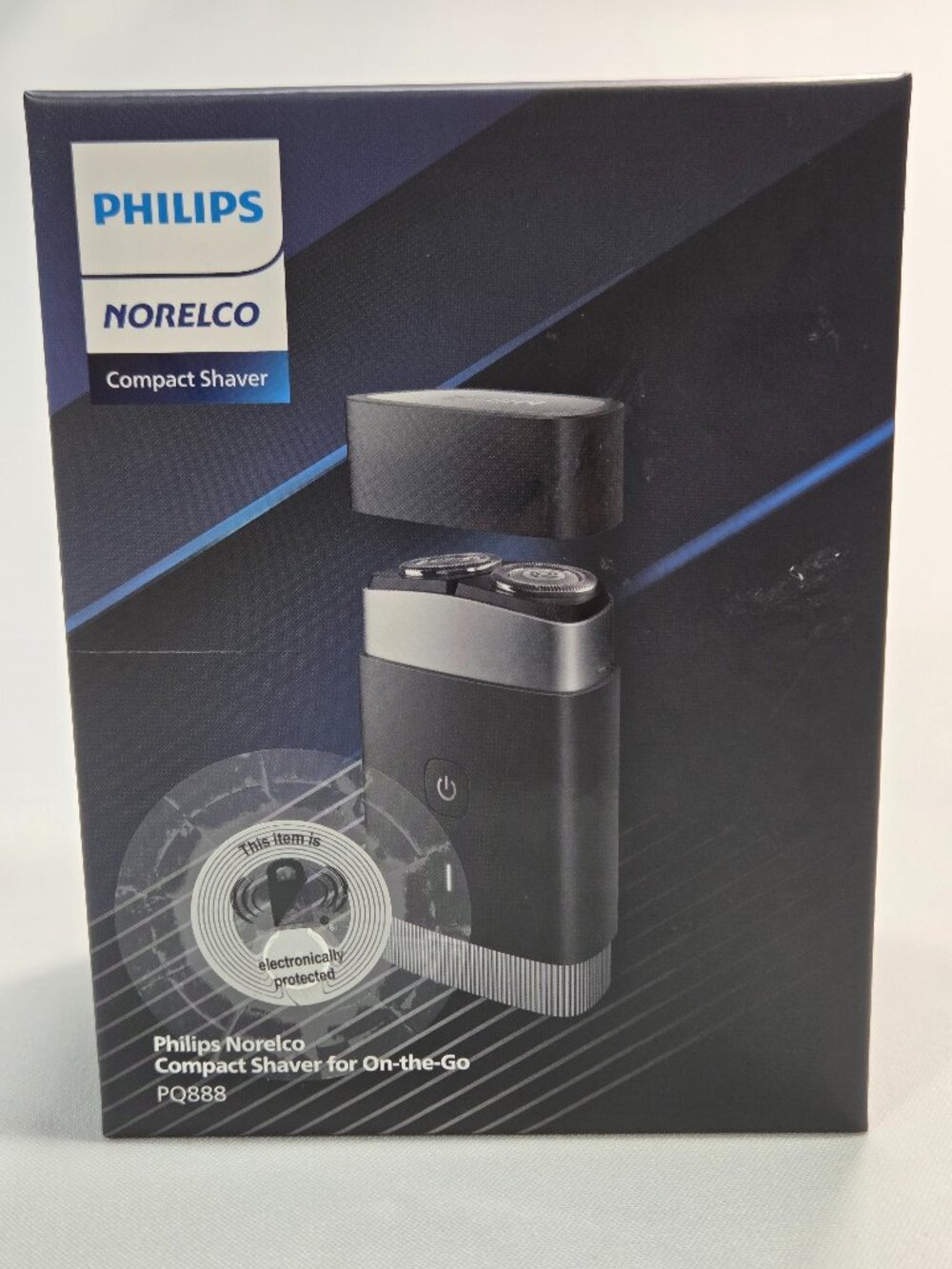NIB Philips Norelco Compact Shaver On-The-Go Wet Dry Electric Razor PQ888/81 New